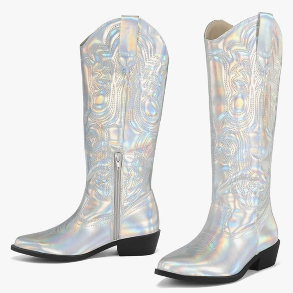 Cowgirl premium boots.  Cowboy Boots